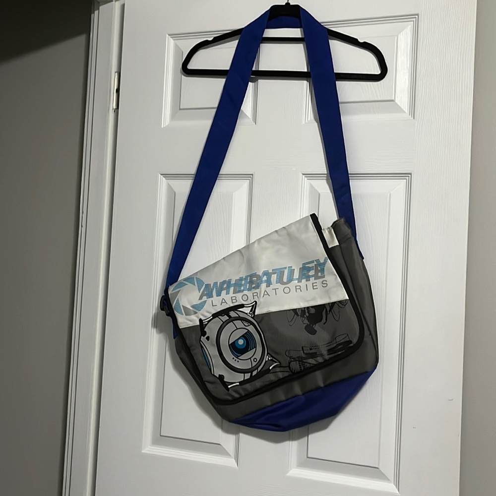 Portal 2 Messenger Bag
